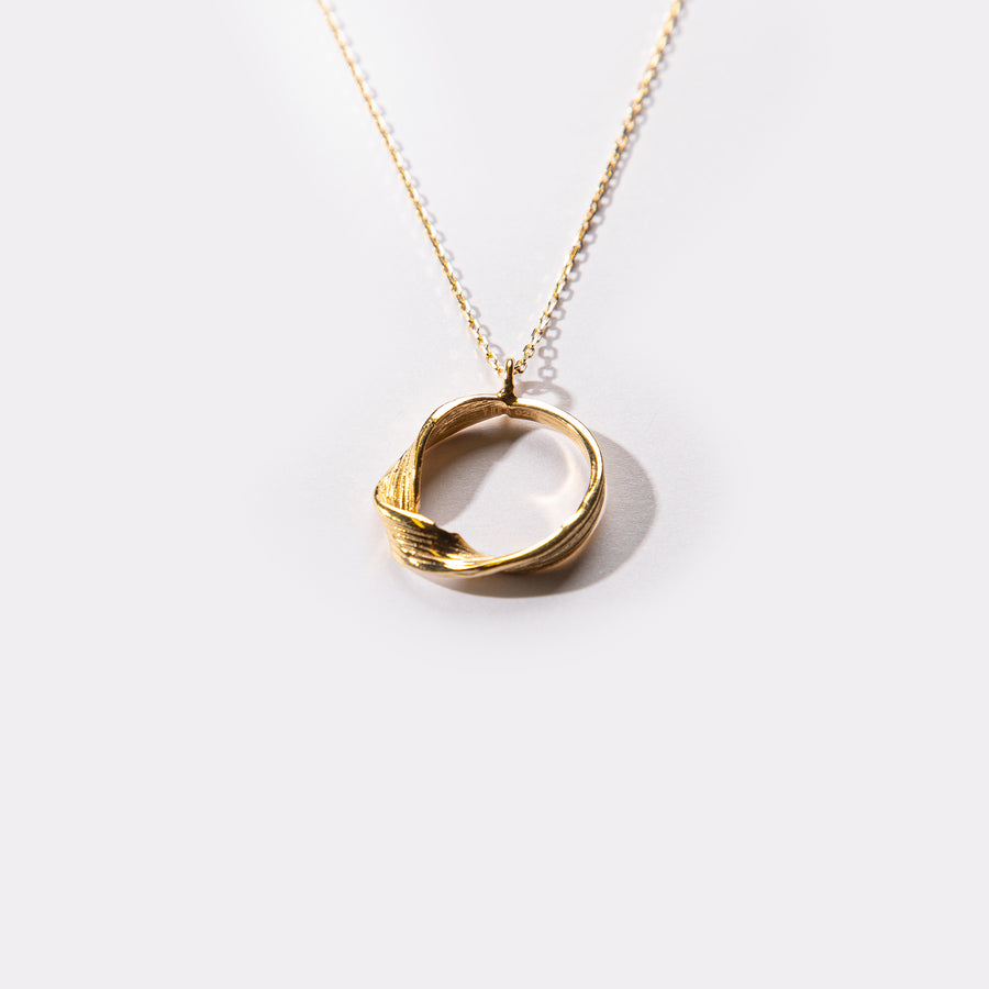 Collana Yakamoz